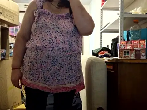 Samantha_Squirt@xh live sex cam