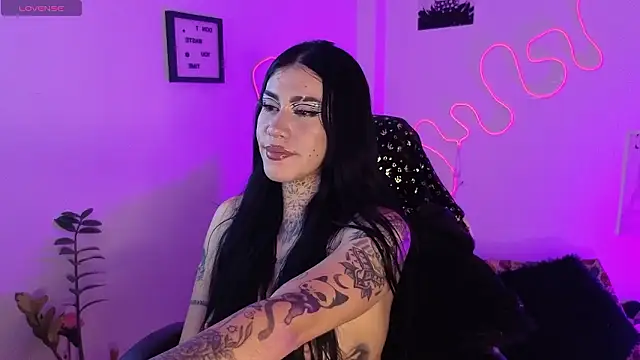 AnfisaLetyagho's cam snapshot