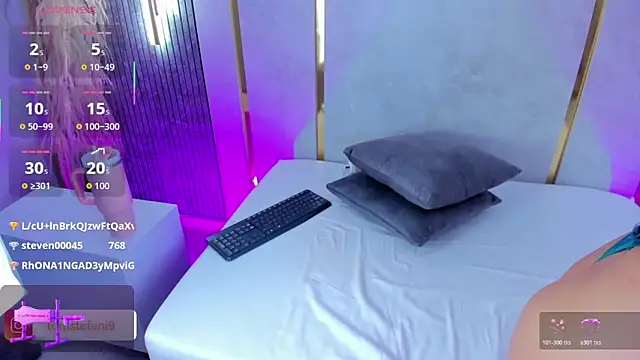 amor_smith_'s cam snapshot