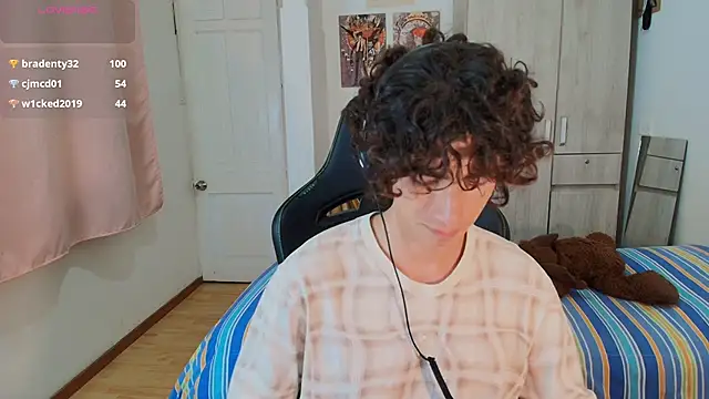 Nude_Boy18 live sex cam