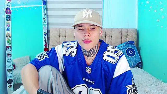 _justinmoon2 live sex cam