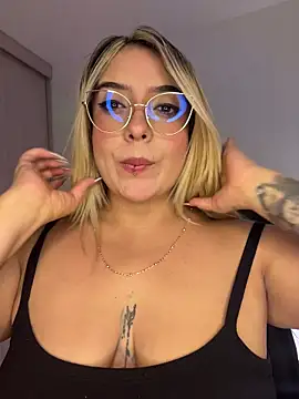 _Ninasanz's cam snapshot