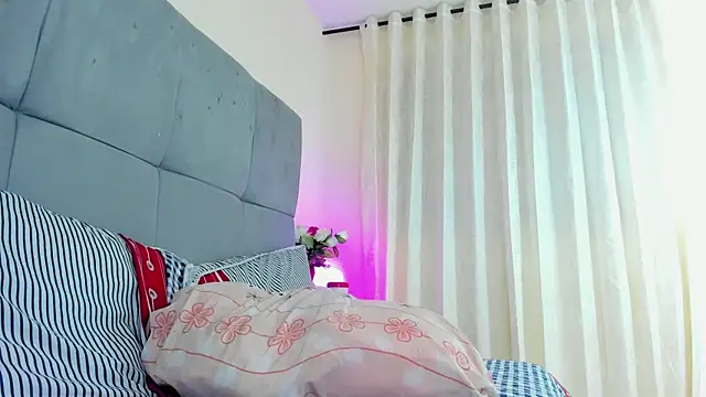 scarlet_hit live sex cam