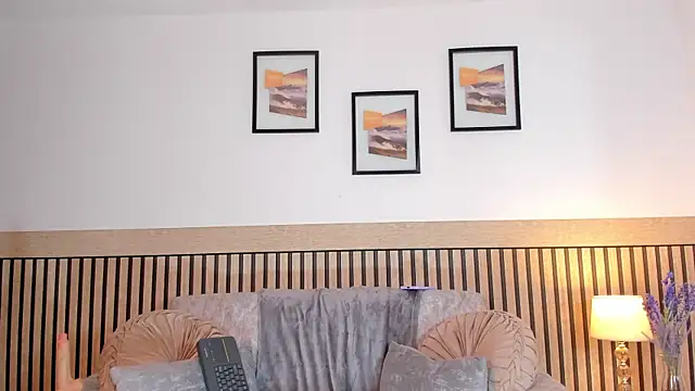 hanna_mils's cam snapshot