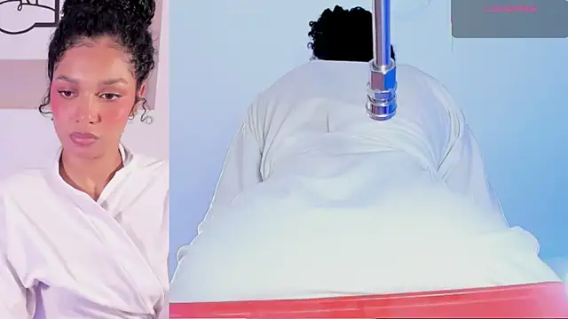 -Aiishaa-'s cam snapshot