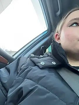 VineraSweet's cam snapshot