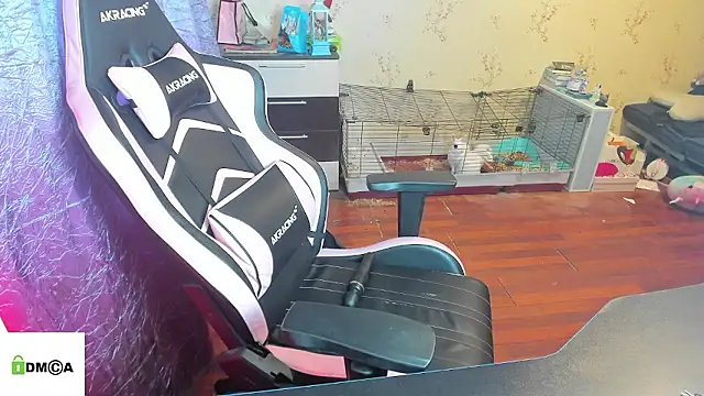 Crazy_forest_fairy's cam snapshot