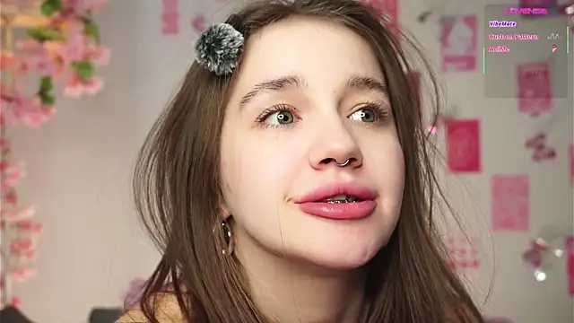 AmiLewis's cam snapshot