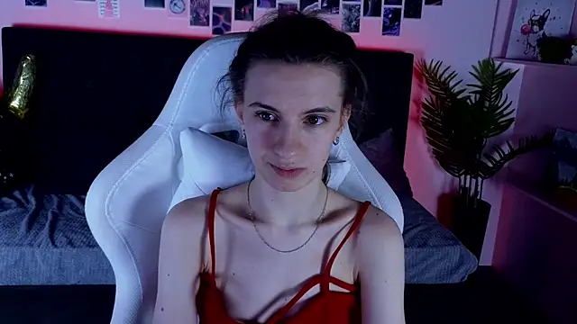 kaleriyaa_'s cam snapshot