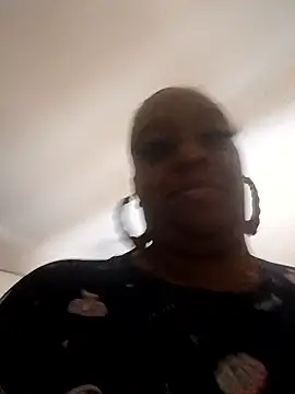 Thickkemzz41 live sex cam