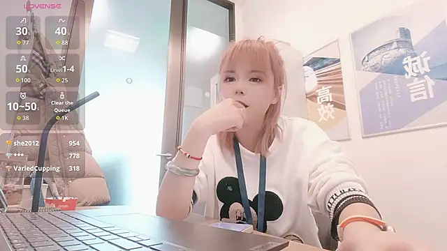 KKMM168 live sex cam