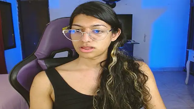 engielphoenis14 live sex cam