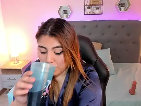 Abril_Rosse_'s cam snapshot