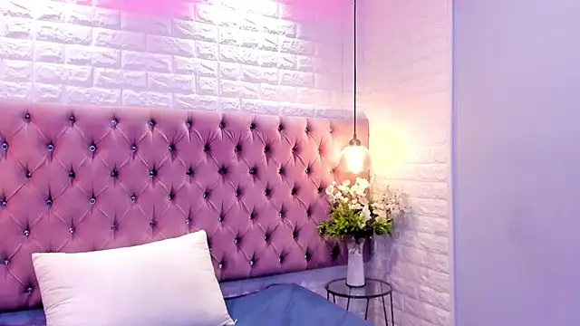 miel_18's cam snapshot