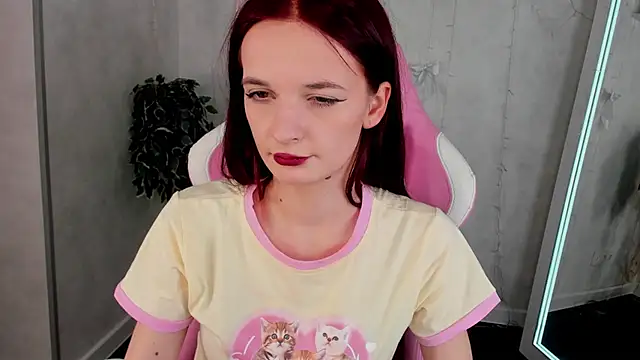 Alicia_Adammss's cam snapshot