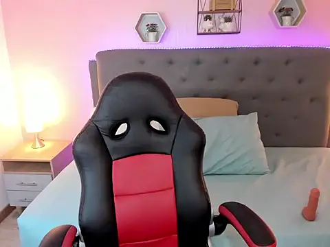 Abril_Rosse_'s cam snapshot