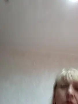 ValeriaLight live sex cam