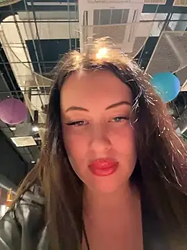 AndreaMood live sex cam