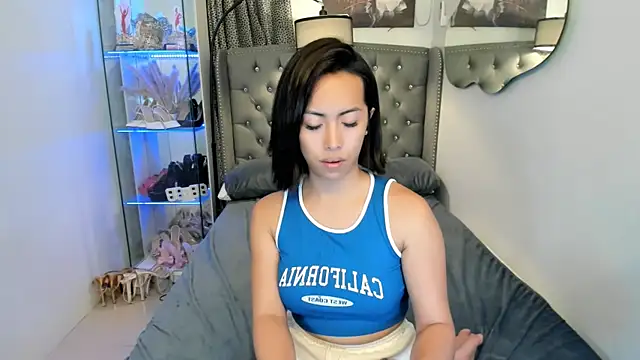 reighnempress live sex cam