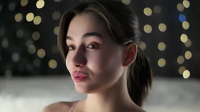 LettySlovacek live sex cam