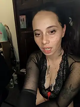 MickNanaa live sex cam