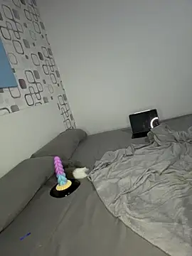 LittleChaosQueen live sex cam