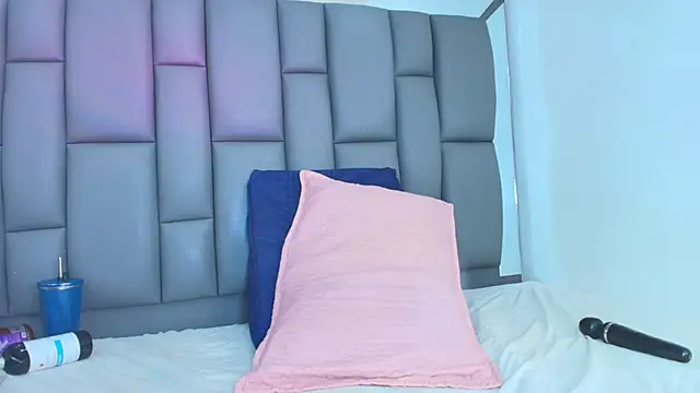 Roxana_gomez's cam snapshot