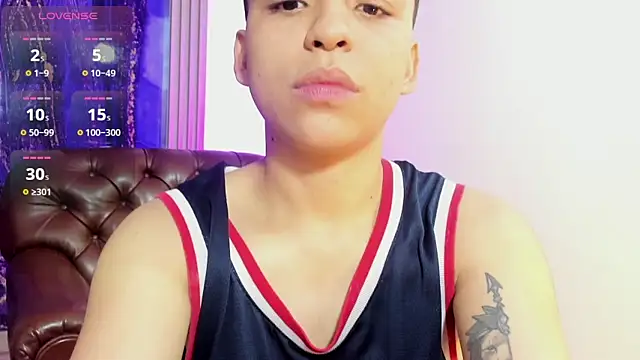 ale_clark's cam snapshot