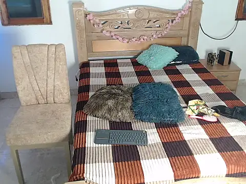 bratz_glloe's cam snapshot