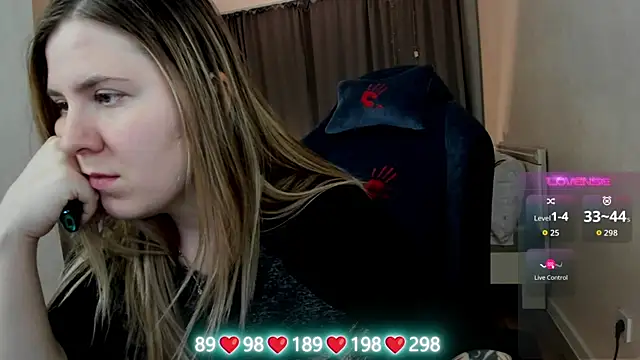 Olivia_Munk's cam snapshot