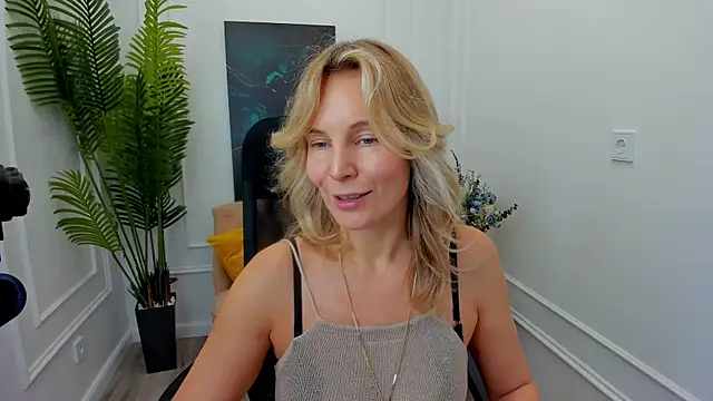 Sinty_Devis live sex cam