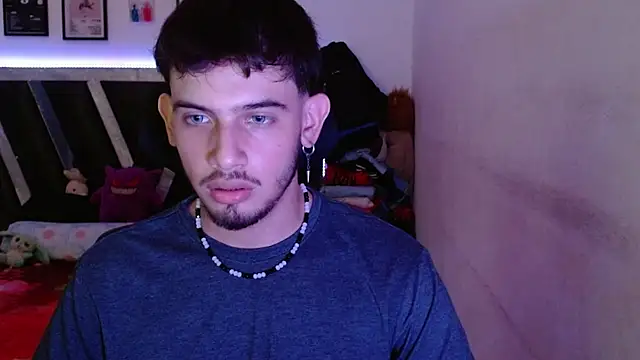 Sebasxxl12 live sex cam