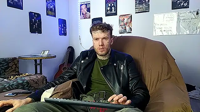 Huntall77 live sex cam