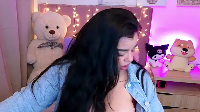 MiahJoness live sex cam