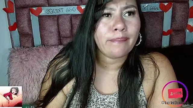 ValerieDiiamond live sex cam