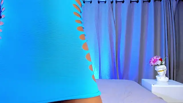 Lia_Taylor1's cam snapshot