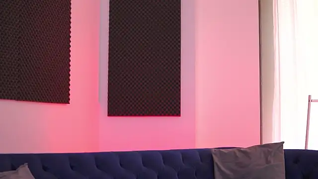 EllieRedd's cam snapshot