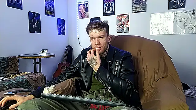 Huntall77 live sex cam