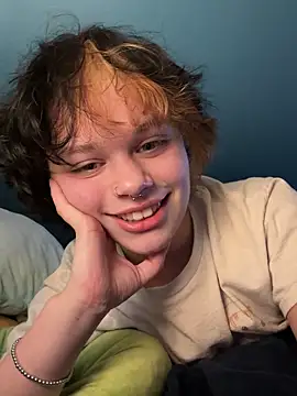 quwuinnie333 live sex cam