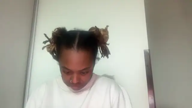 ChocolateCakeQueen live sex cam