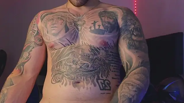 Ades_Lowe's cam snapshot