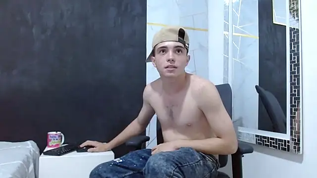 dia_fax18's cam snapshot