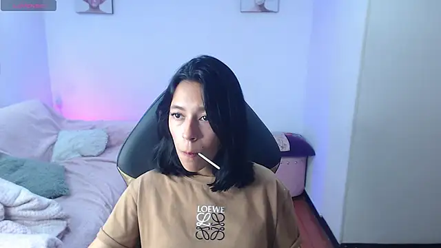 Kittie_nala_'s cam snapshot