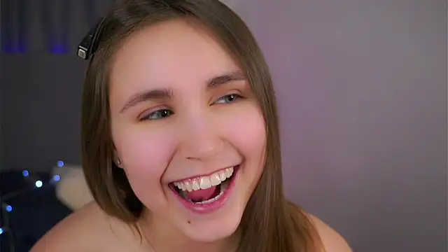 EthalFlowers live sex cam