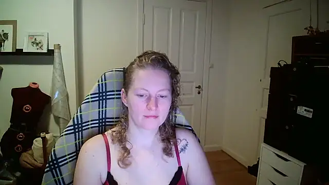 Girlnina-1995 live sex cam