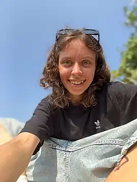 RinaMood's cam snapshot