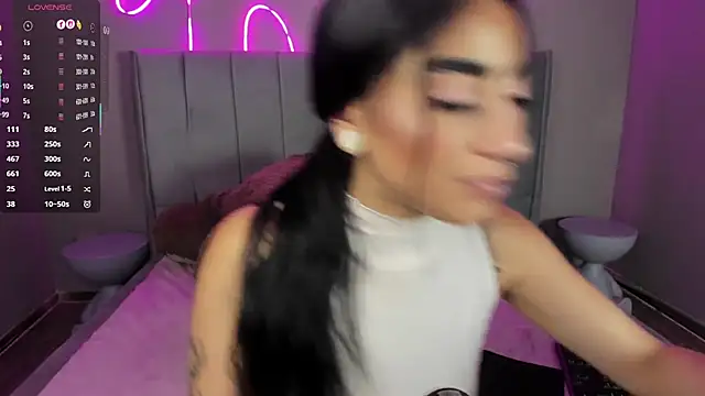 Emma_Lirys's cam snapshot