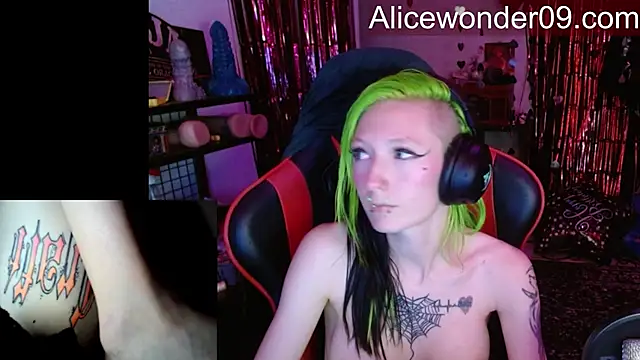 alicewonder09's cam snapshot