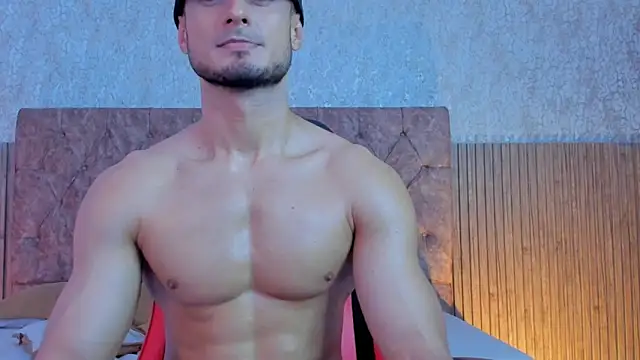 Adonys_Lewis_'s cam snapshot