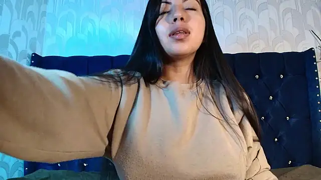 CarolineBrunx's cam snapshot